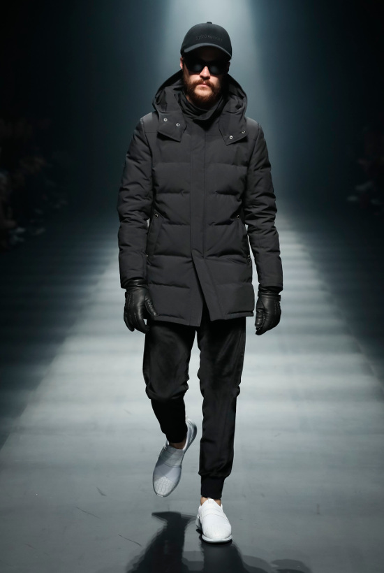 HOODED DOWN COAT