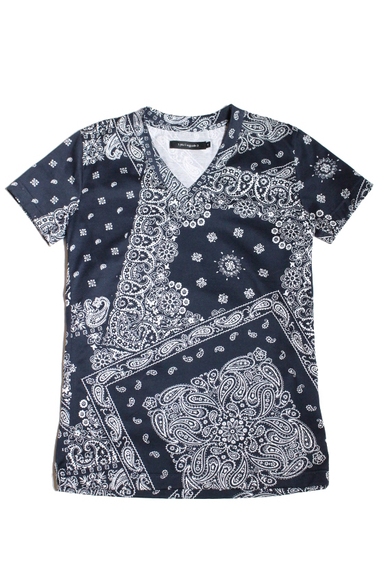 bandana patc pattern v neck