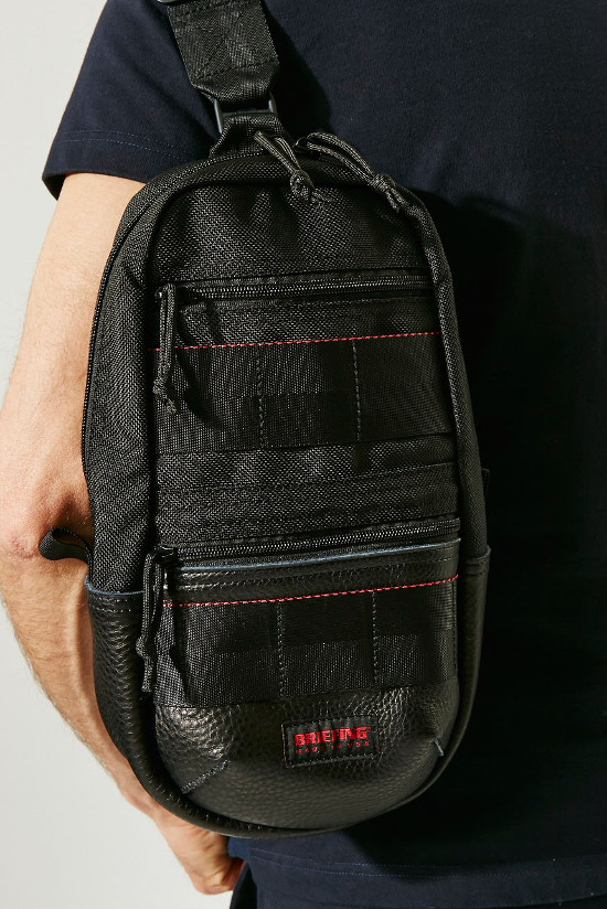 1PIU1UGUALE3 × BRIEFING MINI SLING BAG