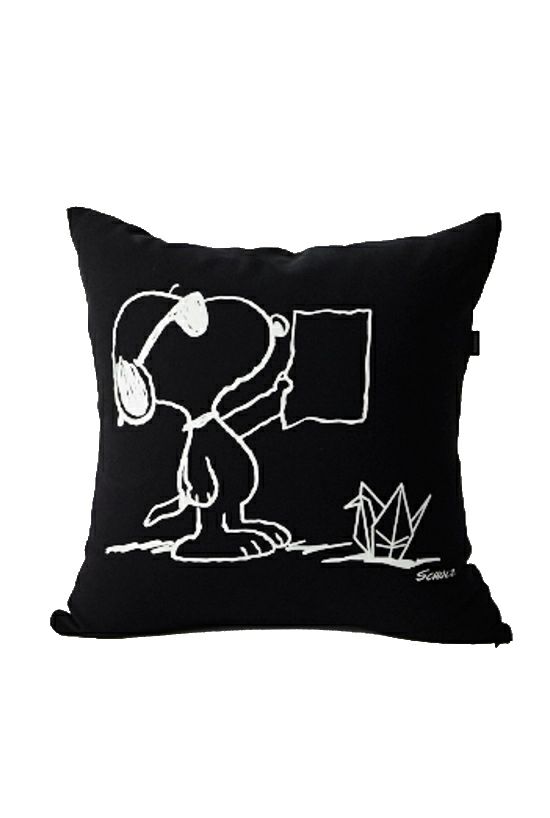 1PIU1UGUALE3 × PEANUTS : SNOOPY cushion middle ［black］